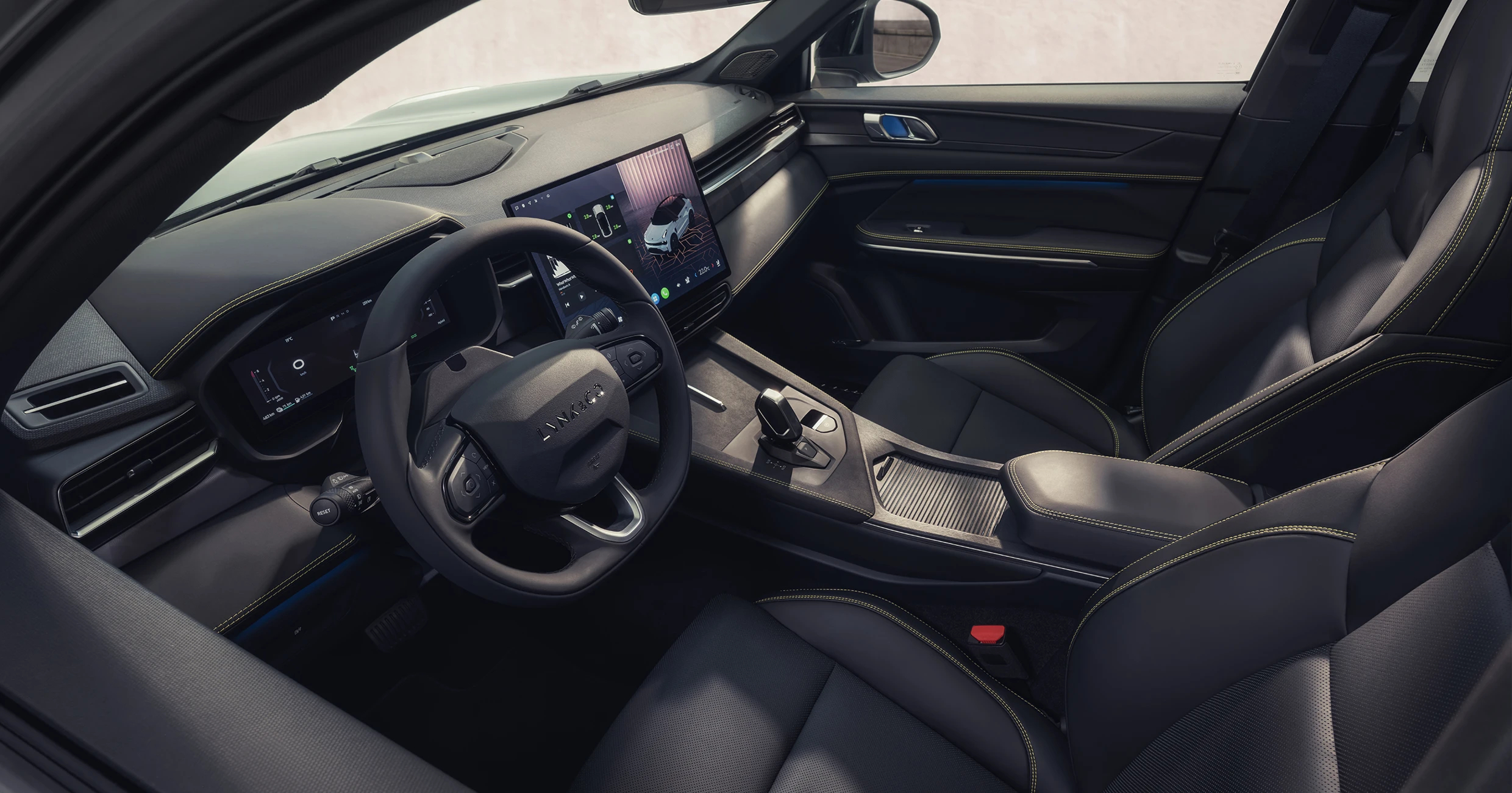Lynk & Co 01